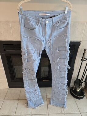 Men’s Cloud 9 Light Blue Distressed Stacked Jeans